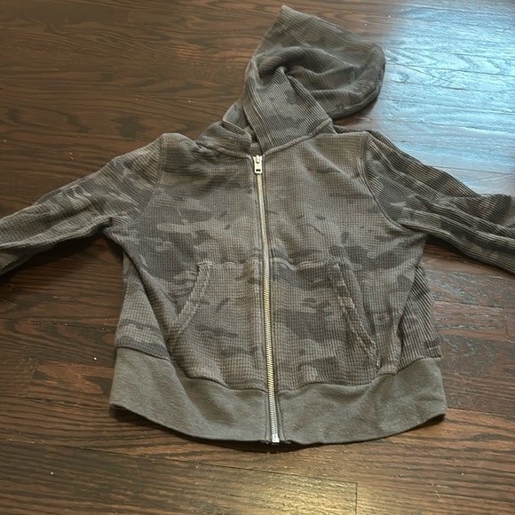 Limited edition aritza zip up - Picture 1 of 3